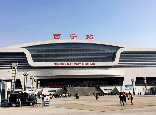 阳朔西宁高铁站